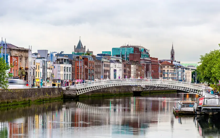 En bild av Dublin superpåtvingad med texten”Dublin”